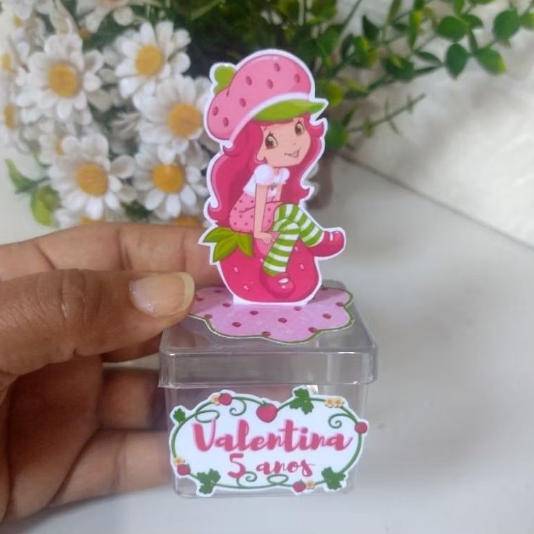 Aplique 3D personalizado para lembrancinhas ,para caixinha acrílica 5x5  tema moranguinho,leia a descrição.