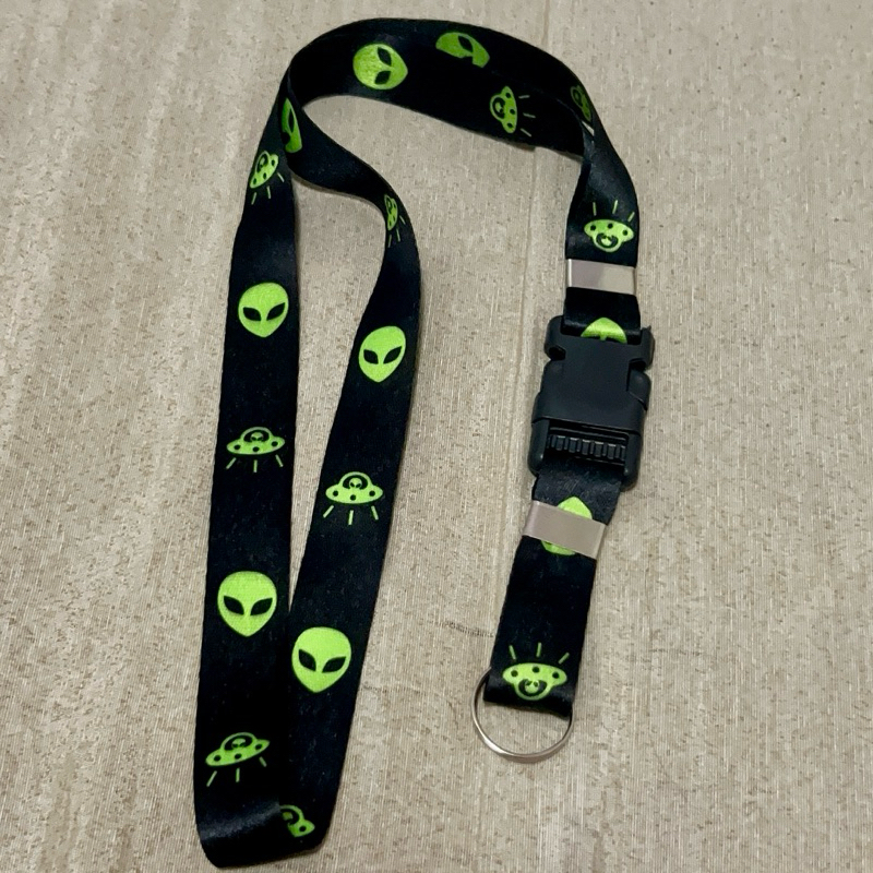 Chaveiro Cordão Premium ET Aliem Para Chave, Crachá, Bolsa m em Oferta na Shopee