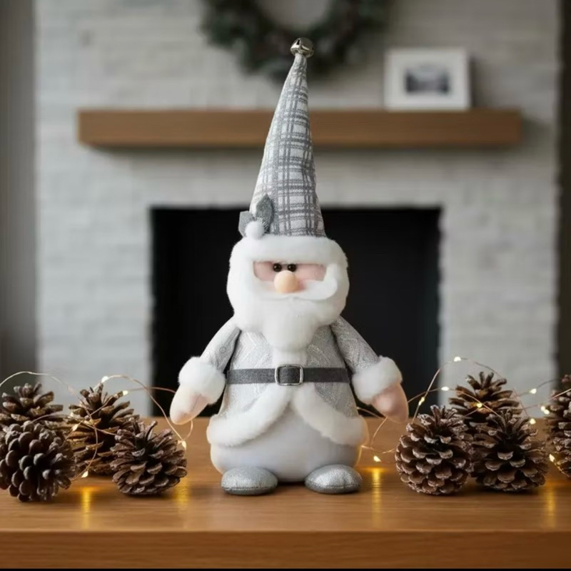 PAPAI NOEL ENFEITE LUXO | TAM.: 35X12CM | PAPAI NOEL CINZA | DECORAÇÃO NATALINA | ÁRVORE DE NATAL | ANO MOVO | SENTADO