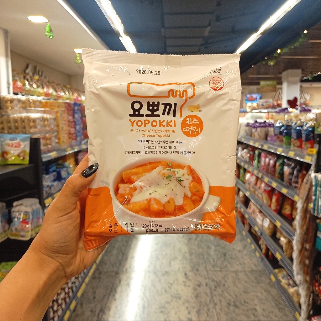 Massa de Arroz Sticks Yopokki Pouch Sabor Queijo 120g - Pacote menor