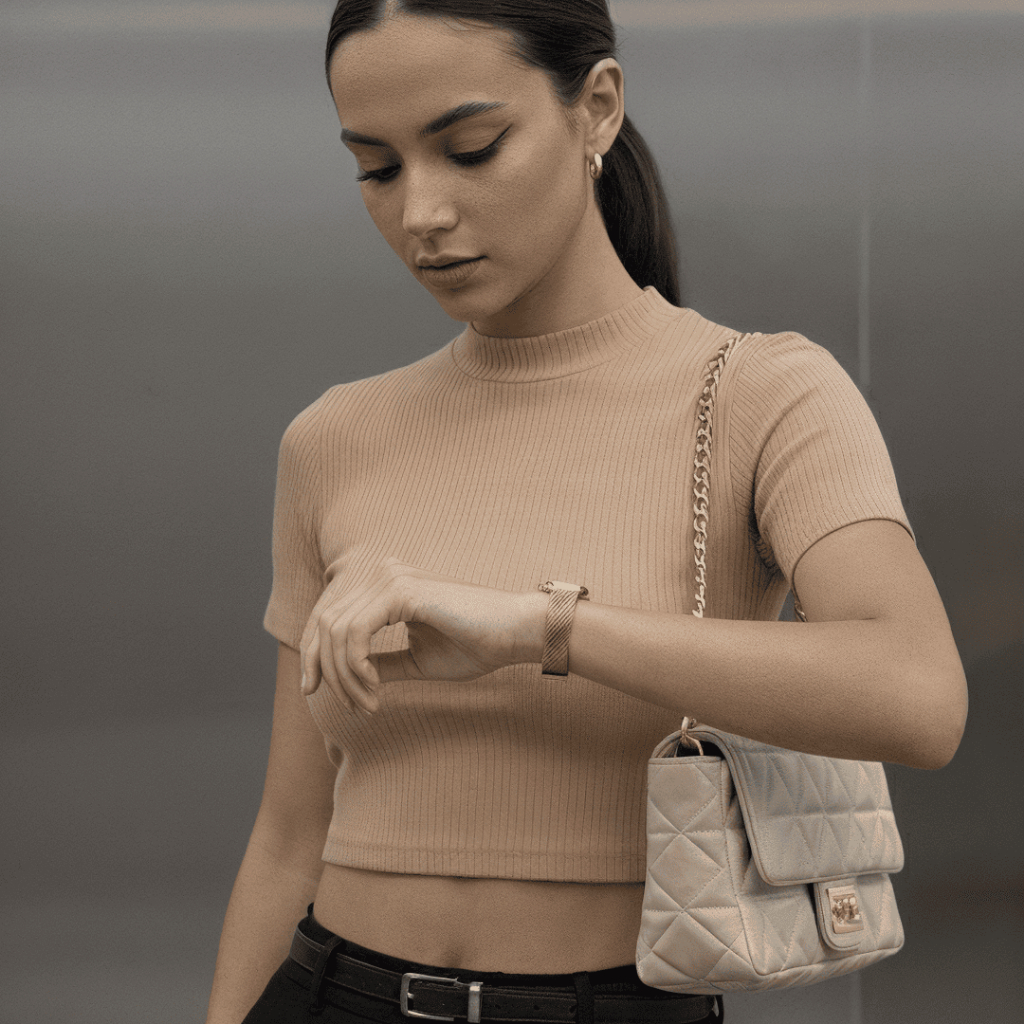 Blusinha Canelada Cropped Slim Social Basico Manga Curta Gola Alta com Elastano Baby Look Tee Tshirt