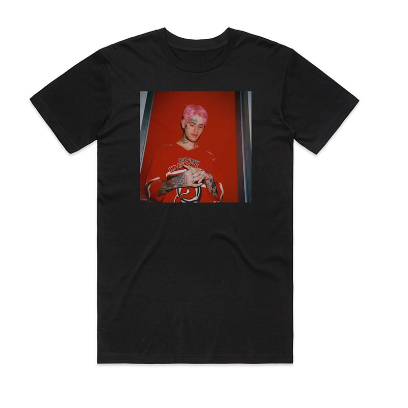 Camiseta Preta LiL PEEP Hellboy