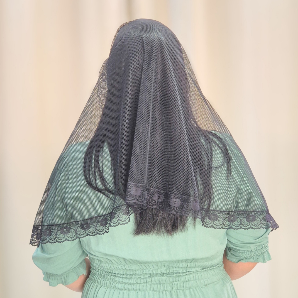 Véu Católico Preto para Santa Missa Confissão Procissão Renda Floral Oval (Alba Fur)