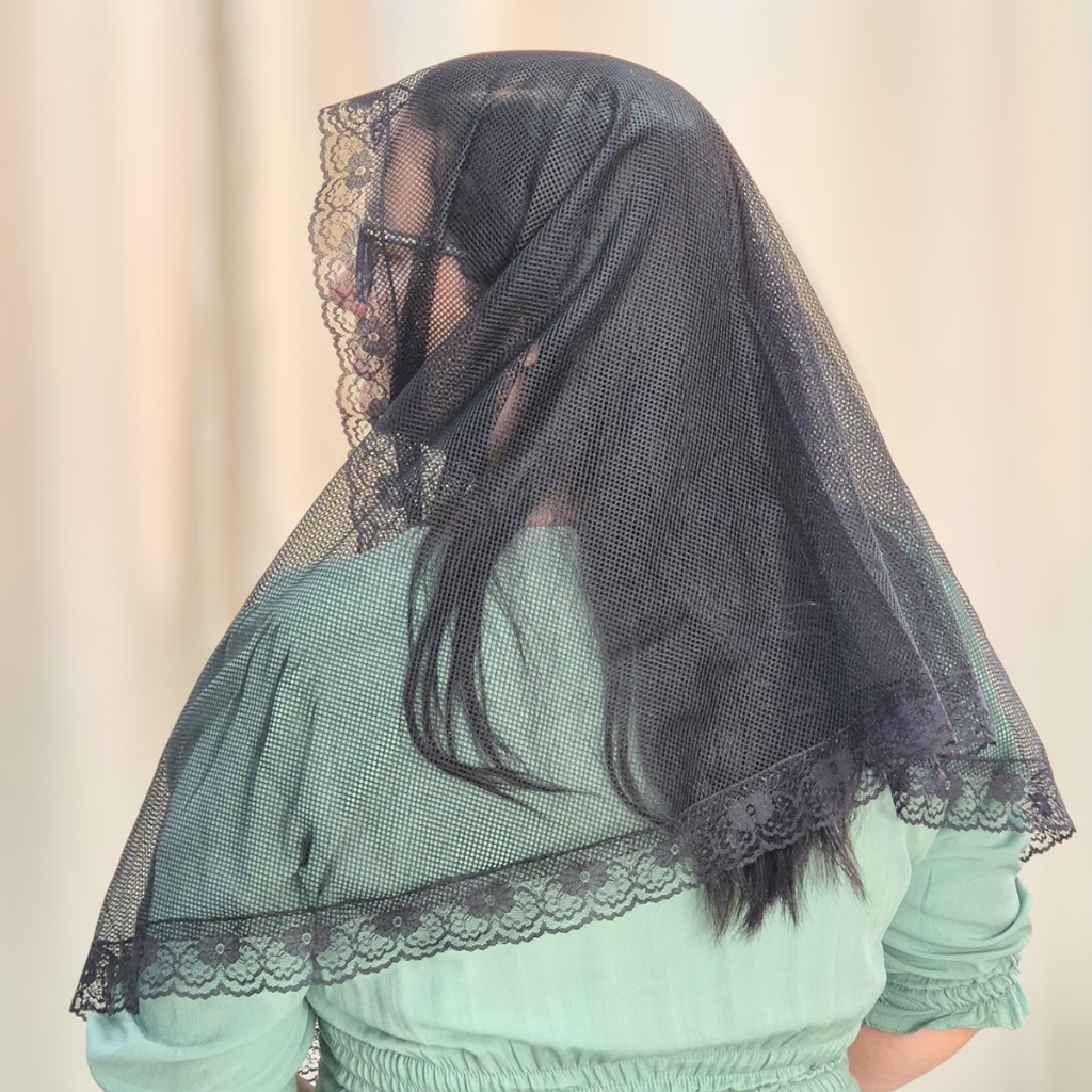 Véu Católico para Santa Missa Confissão Procissão Renda Floral Branco ou Preto Oval (Alba Fur)