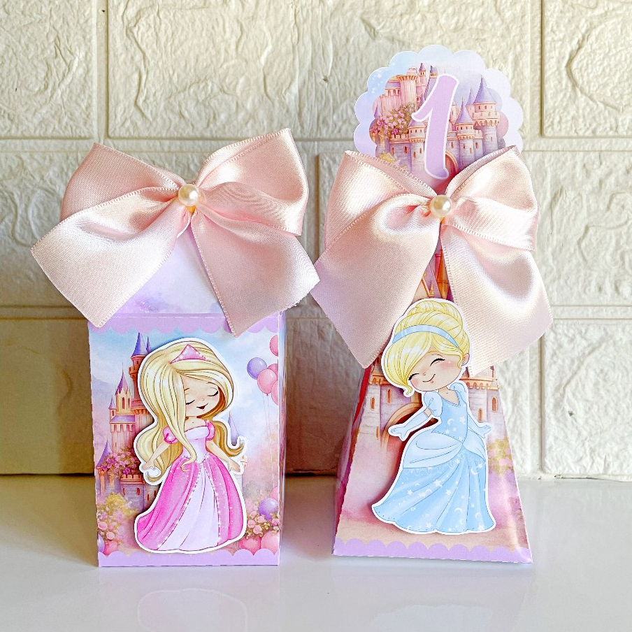 KIT CAIXA MONTADO MILK E PIRÂMIDE PRINCESAS CUTE /CONE/PERSONALIZADO/LAÇO/ANIVERSÁRIO/FESTA
