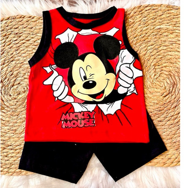 Conjunto de Bebê Menino Regata + Shorts 3 a 6 meses temático Mickey