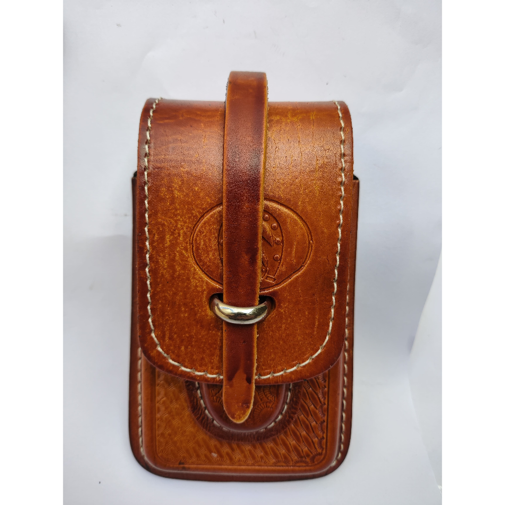 Bainha Canguru Celular e Canivete Couro Legítimo - Fecho Virola Bainha Canguru Celular e Canivete Couro Legítimo - Fecho Virola