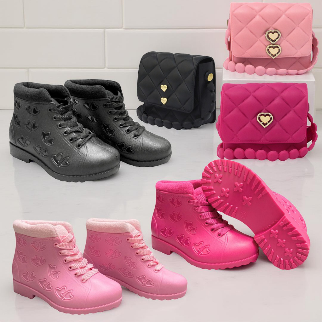 Conjunto Infantil Bota + Bolsinha Coração Feminino | Material Confortável E Impermeável .