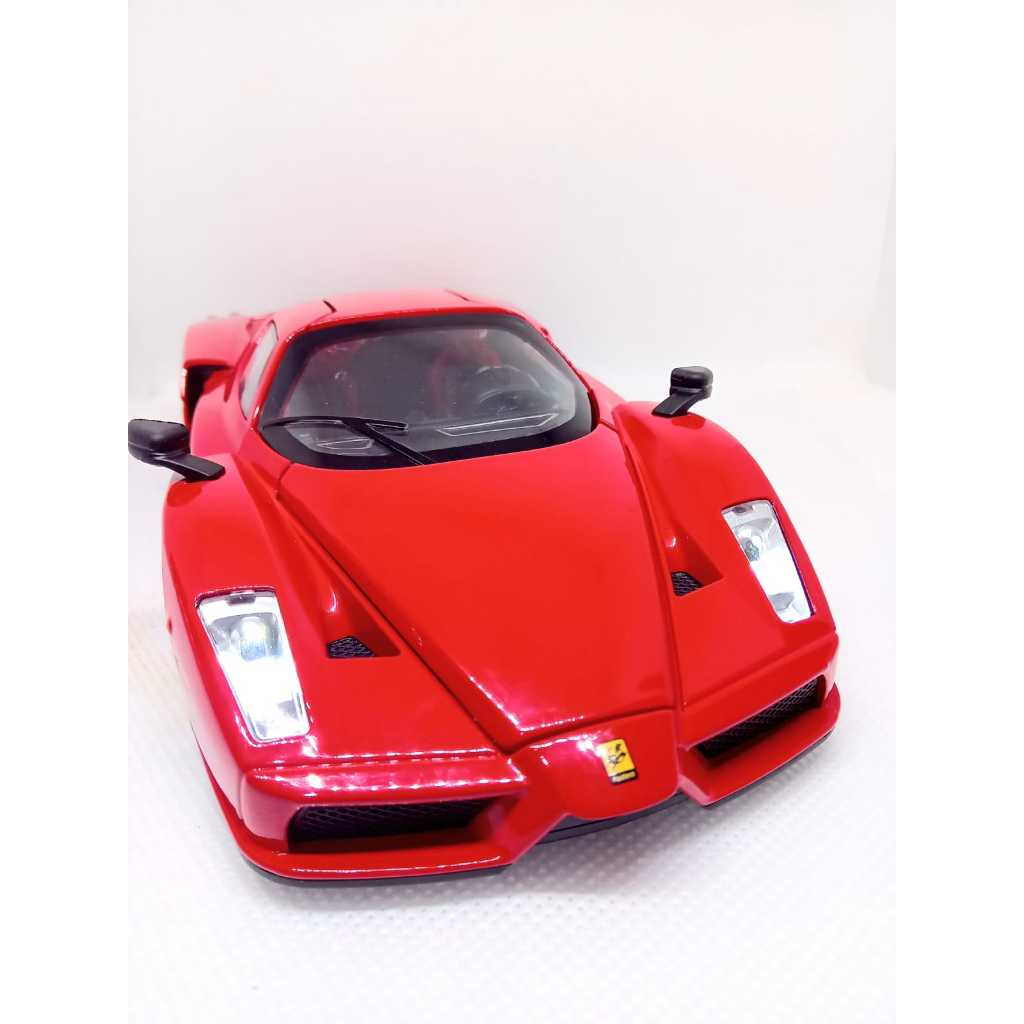 Miniatura Carrinho Metal Escala 1/24 Ferrari Enzo Abre as Portas