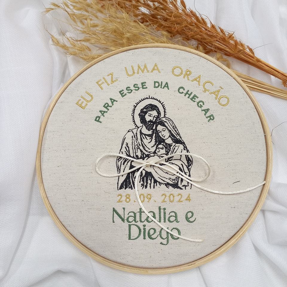 Porta Aliança Bordado Sagrada Família Luxo Personalizado Para Casamento.