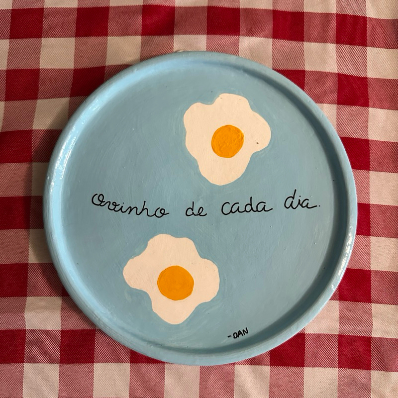 Prato decorativo para parede de argila - Ovinho de cada dia