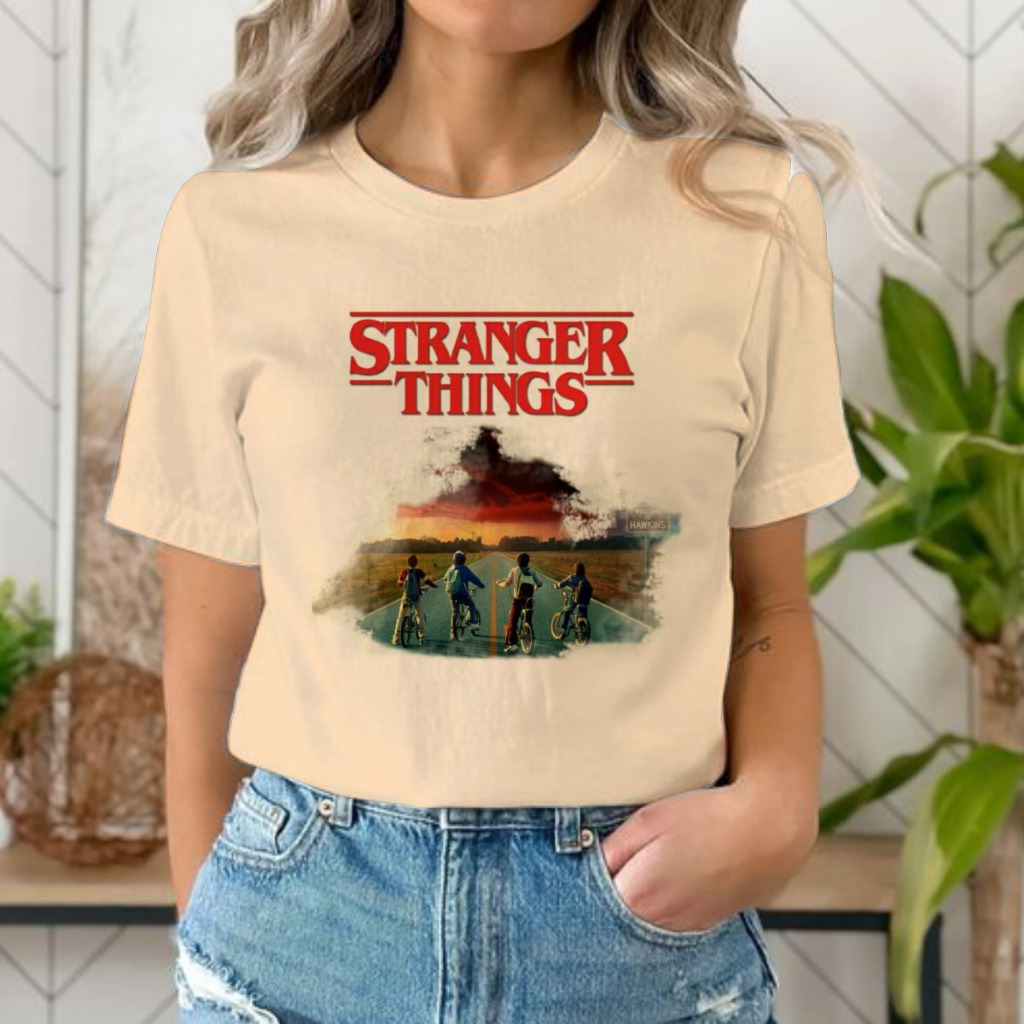 CAMISETA STRANGER THINGS, POR DO SOL , CAMISETA FEMININA E MASCULINA, ADULTA, MODA plus size