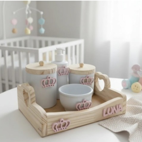 Kit Higiene Bebê Porcelana Nome Personalizado aplique menina