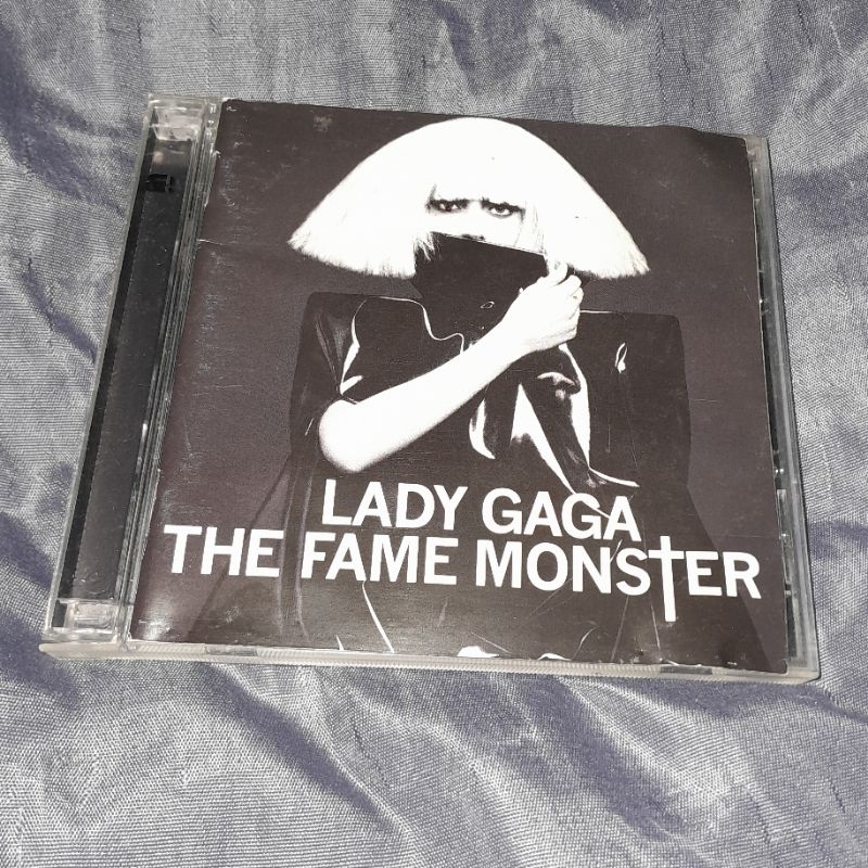 cd Lady gaga - the fame monster - AA
