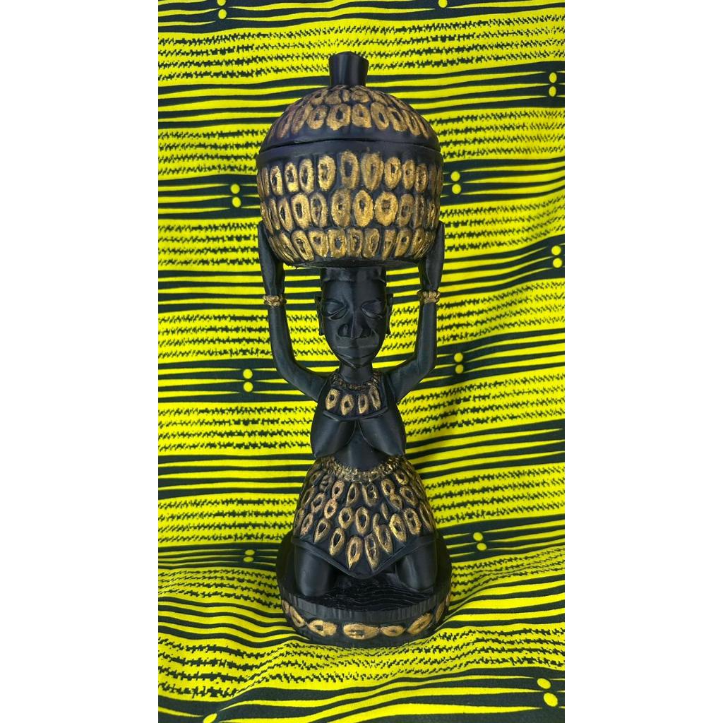 Oxum | osun | Imagen Africana - Ere Orisa Oxum com vaso I orixa  28cm  Umbanda Candomble *NAO É MADEIRA*