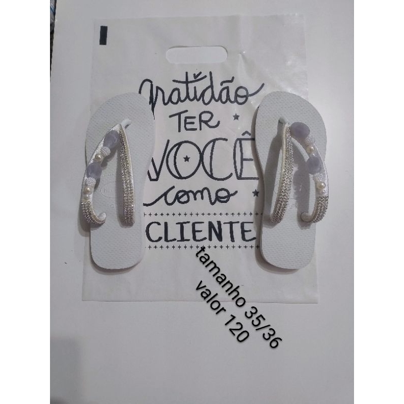 Chinelo Feminino Slim com Detalhe Borboleta