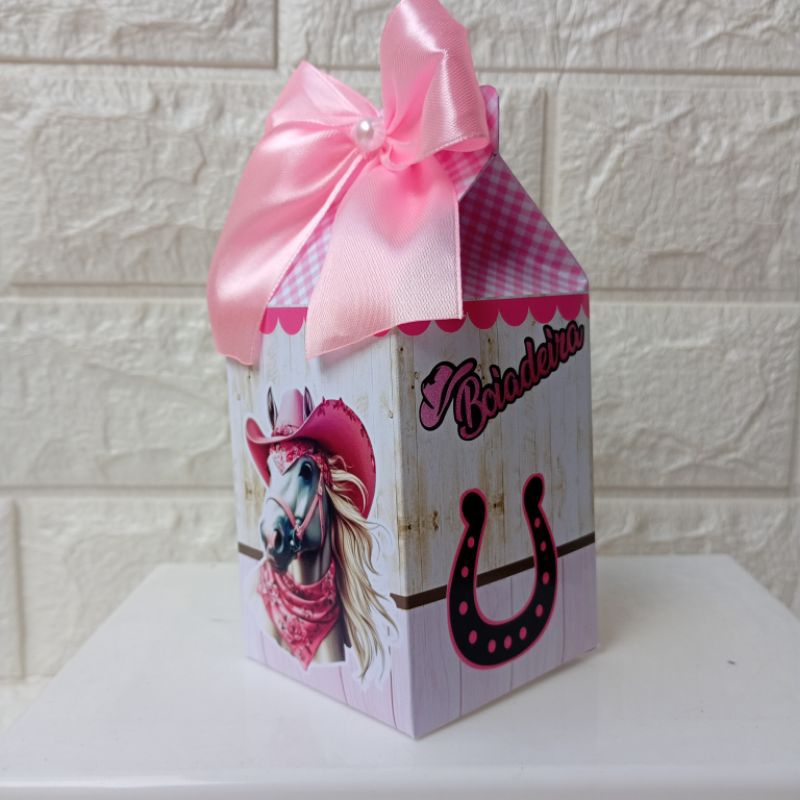 KIT 10 CAIXA MILK TEMA BOIADEIRA ROSA ( PEGUE E MONTE ) LEMBRANCINHA PERSONALIZADA PARA FESTA INFANTIL MIMO ANIVERSÁRIO