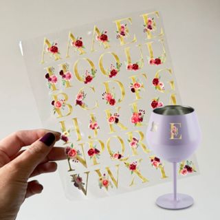 Adesivo DTF UV Letras Decorativas 2,5cm Alfabeto Floral Dourado Permanente e Impermeável Copos, Porcelanas em Oferta na Shopee