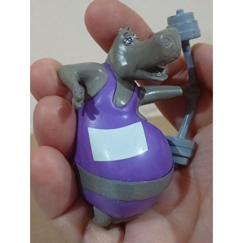 Brinquedo pequeno personagem Glória do filme Madagascar  coleção Bob's de 2016