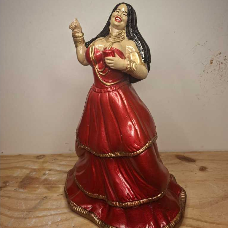 Imagem Pomba Gira Maria Padilha do Cabaré em Gesso para Firmezas e Assentamentos Umbanda Kimbanda