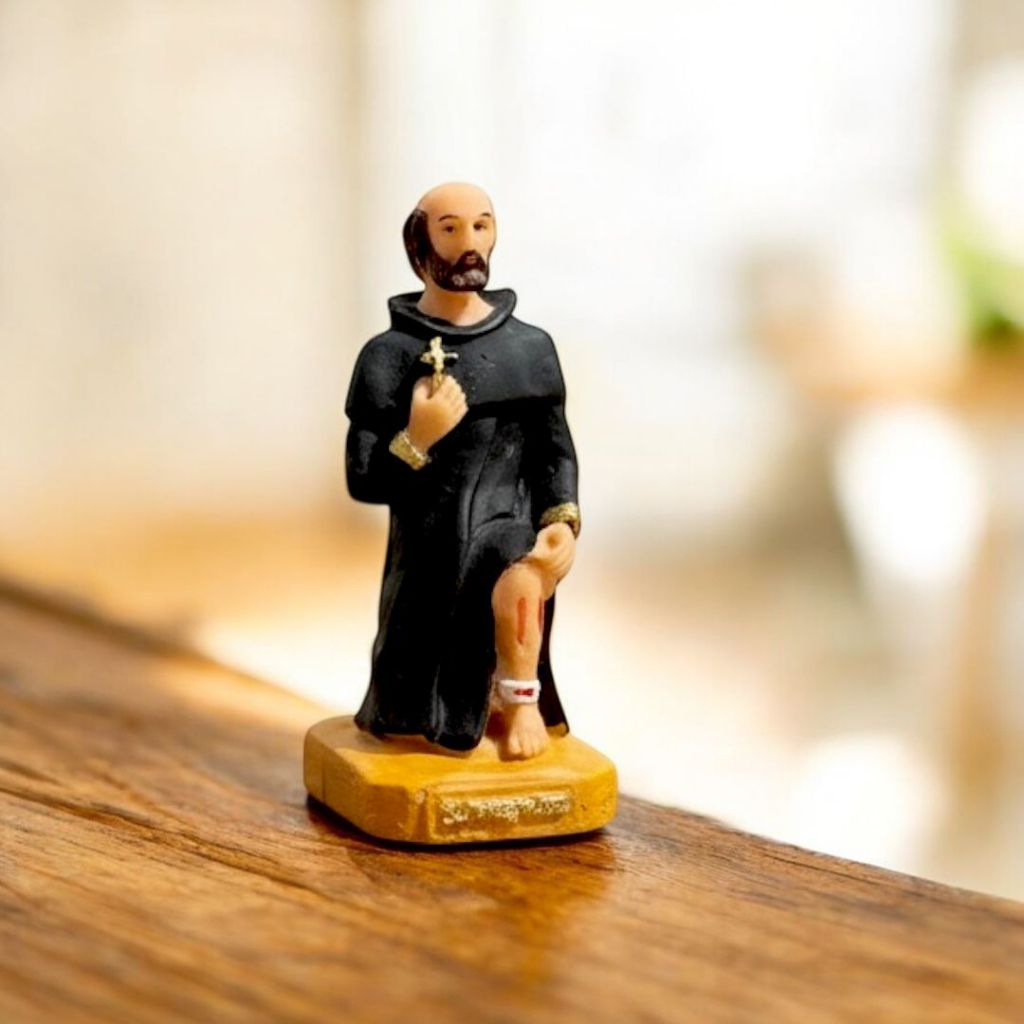 Imagem São Peregrino Resina Nobre 7cm em Oferta na Shopee