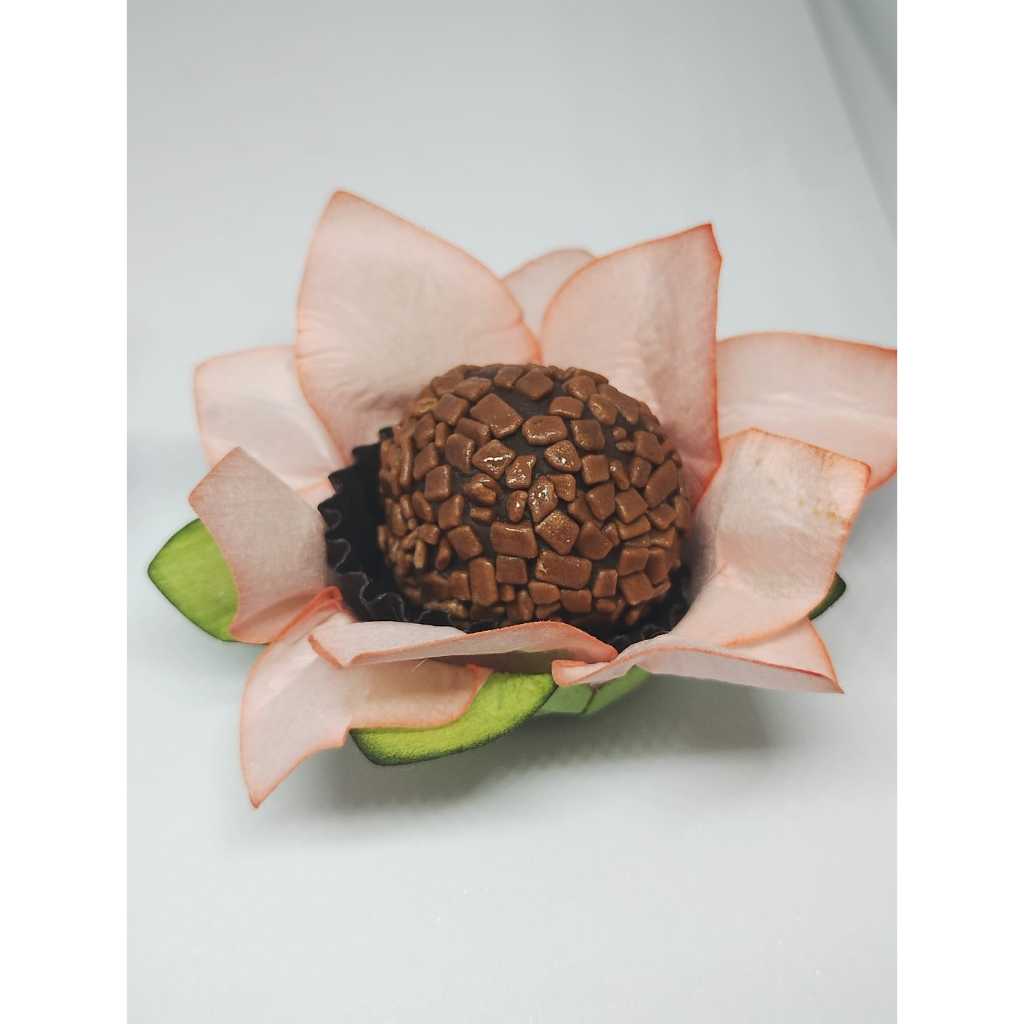 50 Forminhas Lírio em Tecido – Pétalas e Formas. em Oferta na Shopee