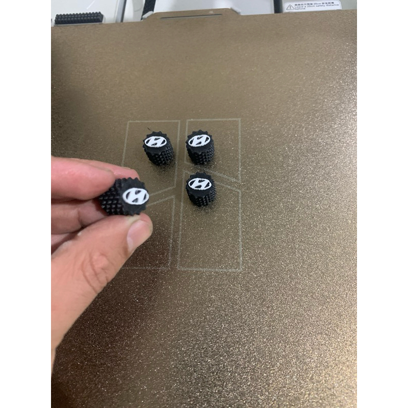 Tampa de Válvula de Pneu Hyundai / Pino de Roda / Pininho de Roda – 2 Pares + chaveiro impressão 3d