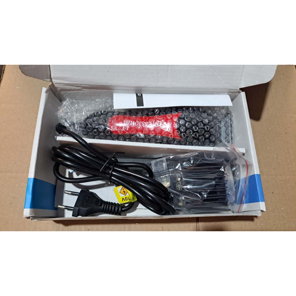 Máquina De Cortar Cabelo Barbeador Aparador Profissional Acabamento Barba 9 Peças Elétrico 110V