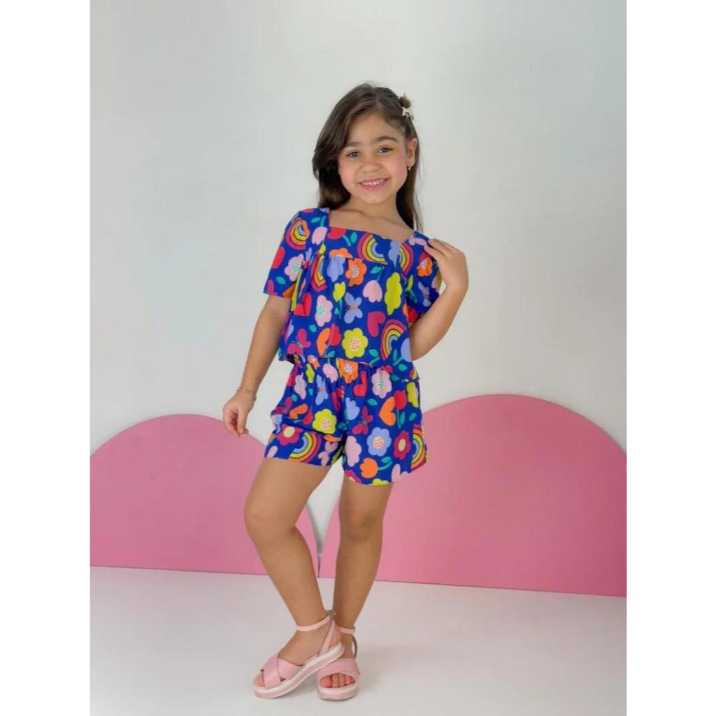 CONJUNTO INFANTIL FEMININO MENINA ESTAMPADO LINHA PREMIUM CORES VIVAS, TECIDO VISCOSE BLUSA CROPPED E SHORT COM ELÁSTICO