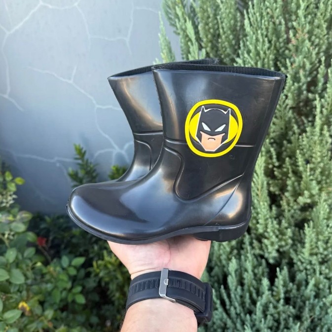 Bota Galocha Infantil Juvenil Menino Batman 19 ao 34  Impermeavel Limpa Facil
