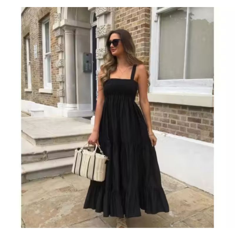Vestido midi preto, tamanho único, soltinho e versátil, perfeito para looks elegantes e confortáveis em qualquer ocasião