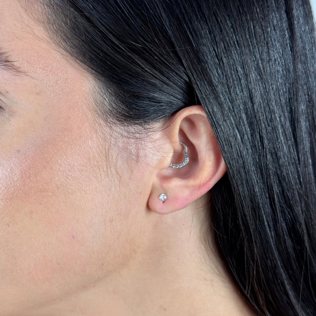 Brinco Ponto de Luz Prata 925 Zircônia Quadrado ou Redondo 3mm em Oferta na Shopee