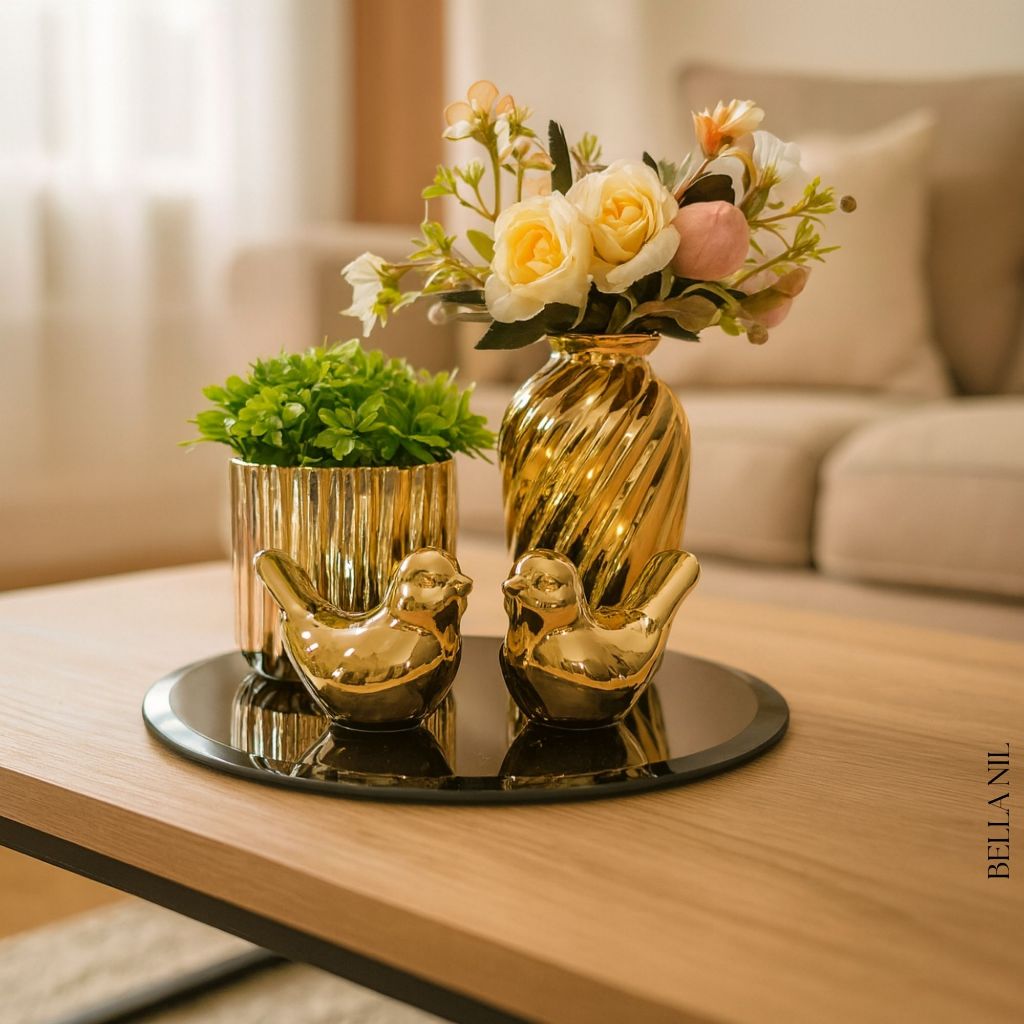 Kit Decoração Mesa Centro com Vaso Dourado com Flores, Passarinhos e Bandeja Espelhada