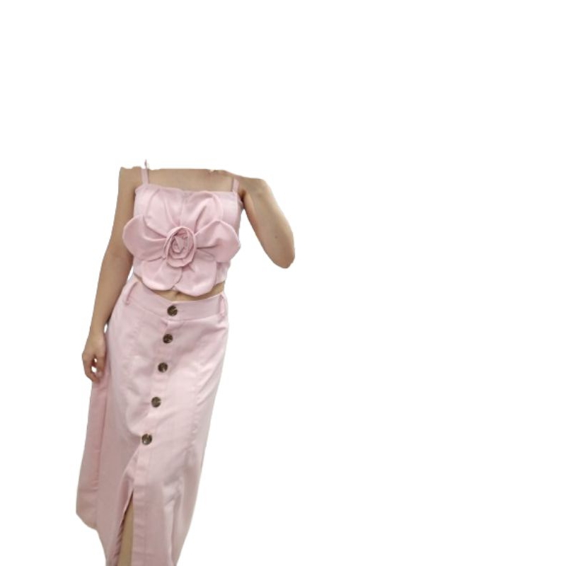 conjunto cropped e saia longa rosa claro