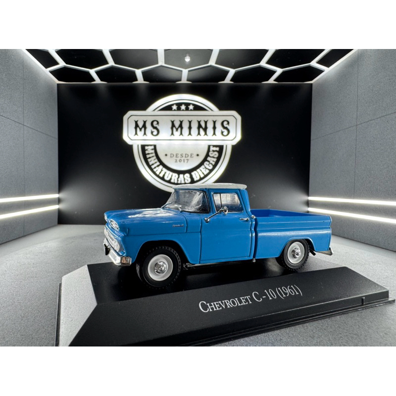 Miniatura Chevrolet C-10 1961 1/43 IXO