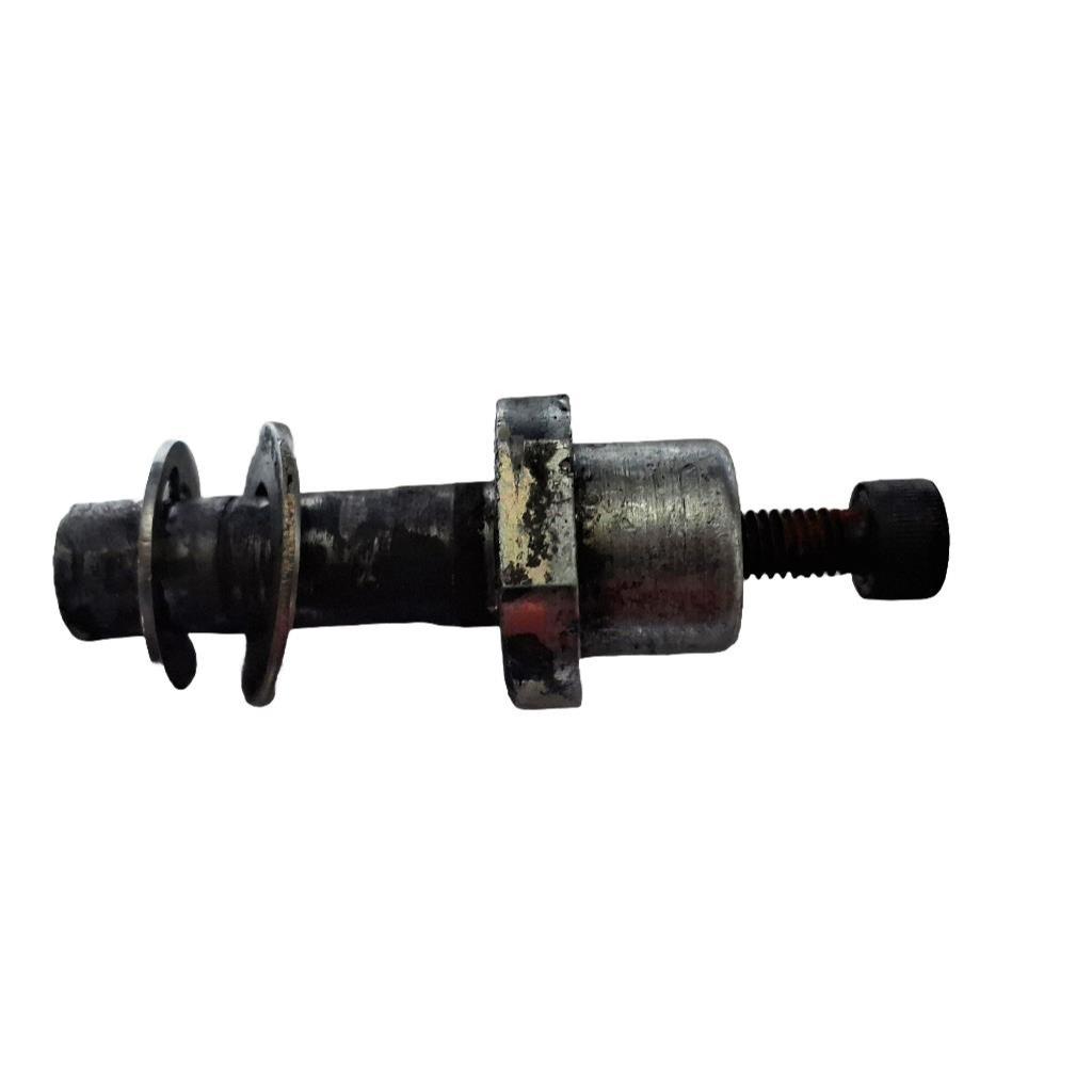 EIXO DO TENSOR DA CORRENTE DE TRANSMISSÃO DA CAGIVA CANOYN 500 PN 800081611