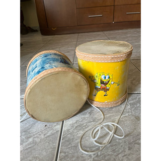 Bumbo com 2 baquetas Bob Esponja- instrumento de percussão para crianças instrumento musical tambor