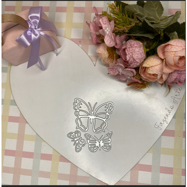 Faquinha de corte e Relevo Matriz de corte Borboleta Gina Kit