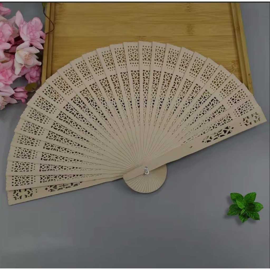 Leque De Madeira leve e elegante para casamento resistente em Oferta na Shopee