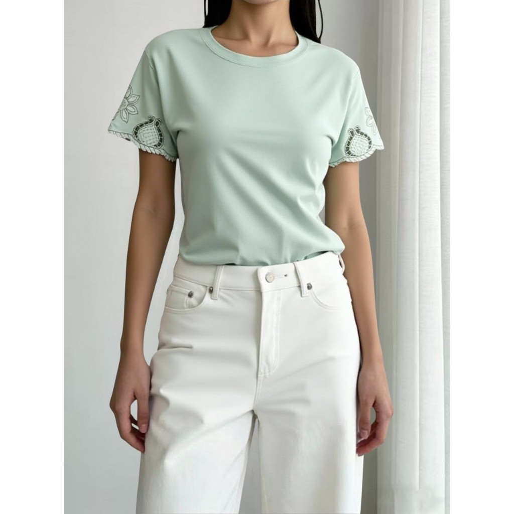 Blusa Simples Liso Feminina Verão Primavera Gola Redonda Com Renda Bordado de ilhó Formato leque Bainha com babado Praia