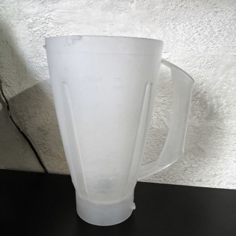Copo de liquidificador usado cod45 não bsei para qual modelo
