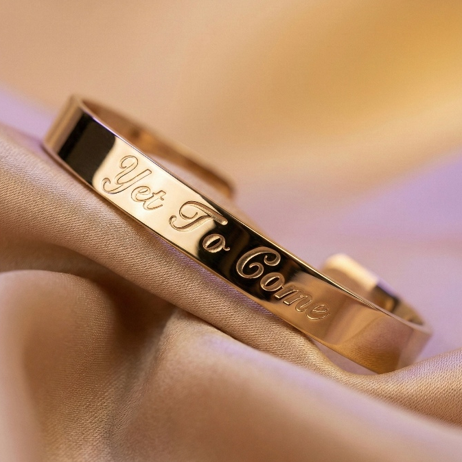 Bracelete Yet To Come BTS Army | Semijoia Fanmade O Melhor Está Por Vir | Banho Ouro 18k e Prata 925 Hipoalergenico