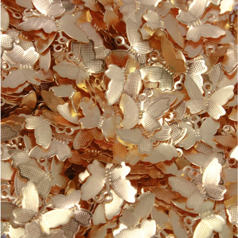 Pingente Borboleta em Ferro Dourada com 20 Unidades em Oferta na Shopee