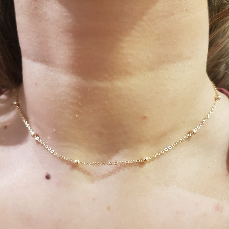 Choker Semijoia, correntinha delicada discreta bolinhas para evangélicas Golden Ball Banhada à Ouro 18K Dourada Feminina