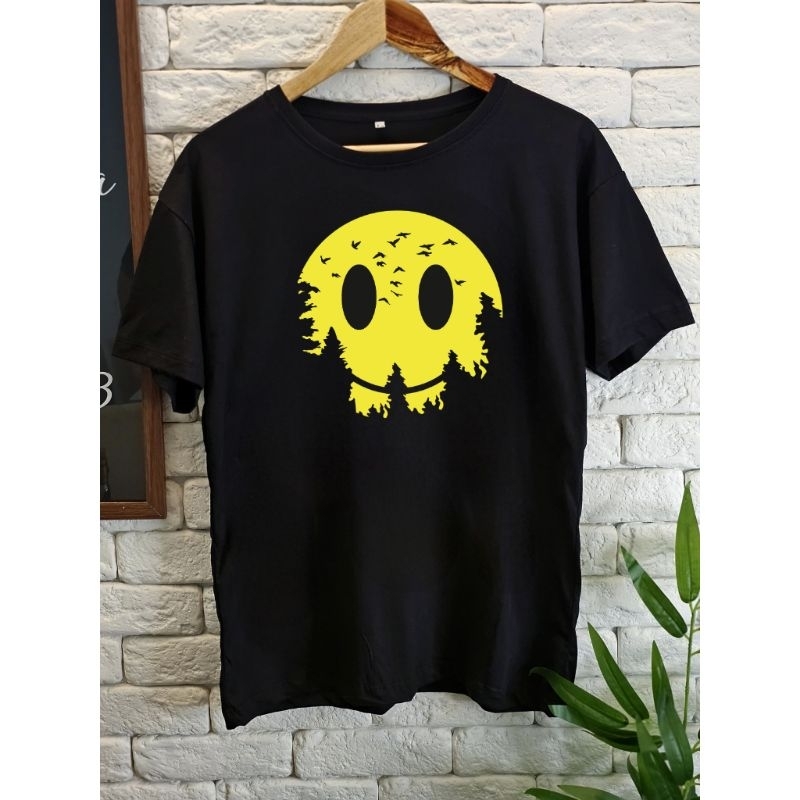 Camiseta Oversized Streetwear Estampada Padrão Americano Unissex Skatista Emojis