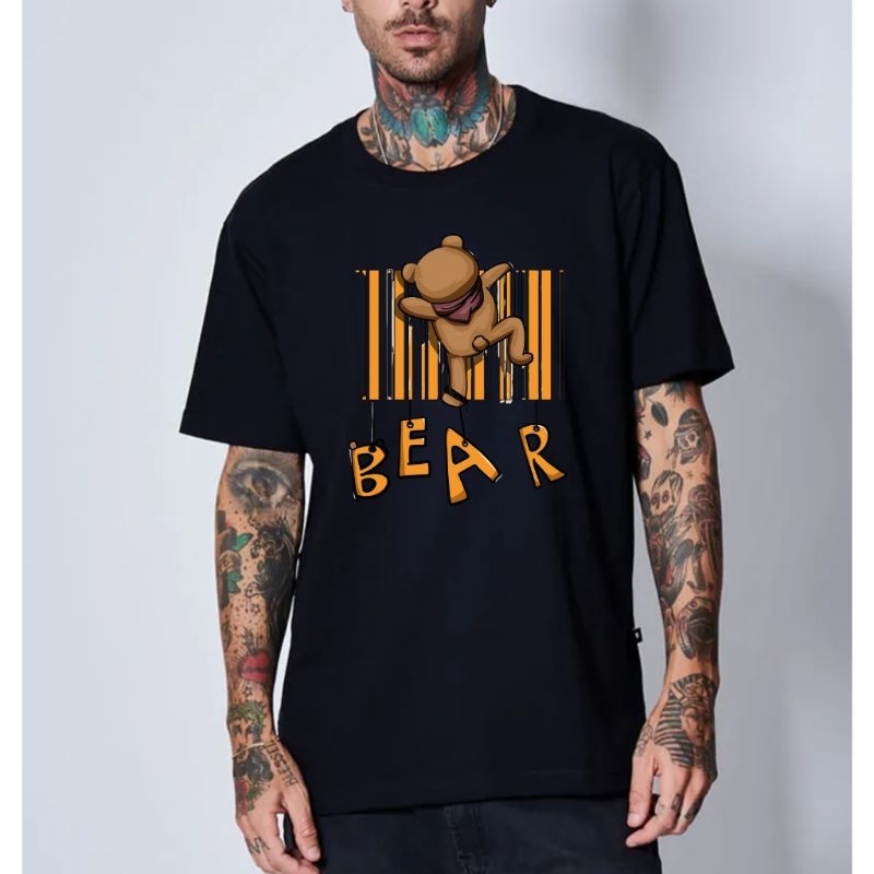Camiseta Oversized Streetwear Estampada Padrão Americano Unissex Skatista Bear Preta e Branca Premium