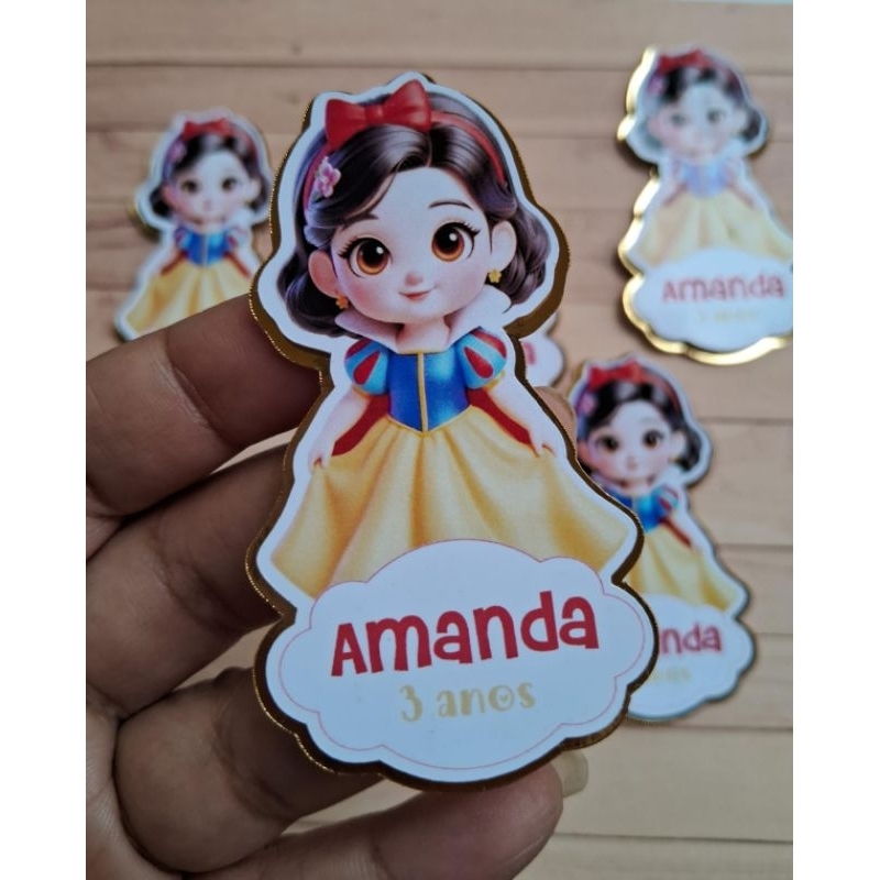 Aplique para Tubete 3D Branca de Neve Cute | Personalizado Nome e Idade | Festa Infantil | Com Lamicote Dourado em Oferta na Shopee