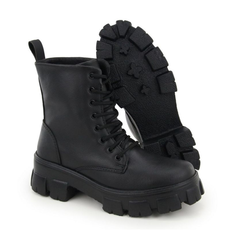 Coturno Preto Tratorado Bota Feminina Inverno Moda 2026 Blogueira Tendencia Promoção Estilo Famosa