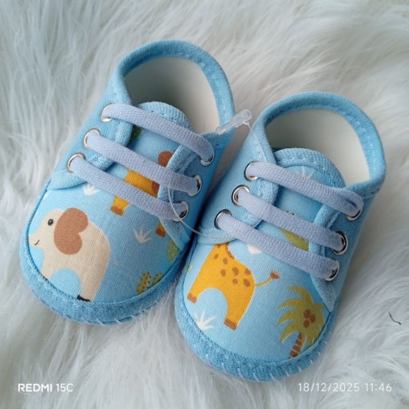 tênis para bebê masculino, sapatinho para bebê masculino com cadarço, sapatinho chá revelação em Oferta na Shopee