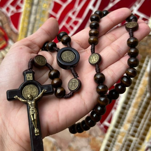 Terço 7 Sete Medalhas São Bento Madeira em Oferta na Shopee